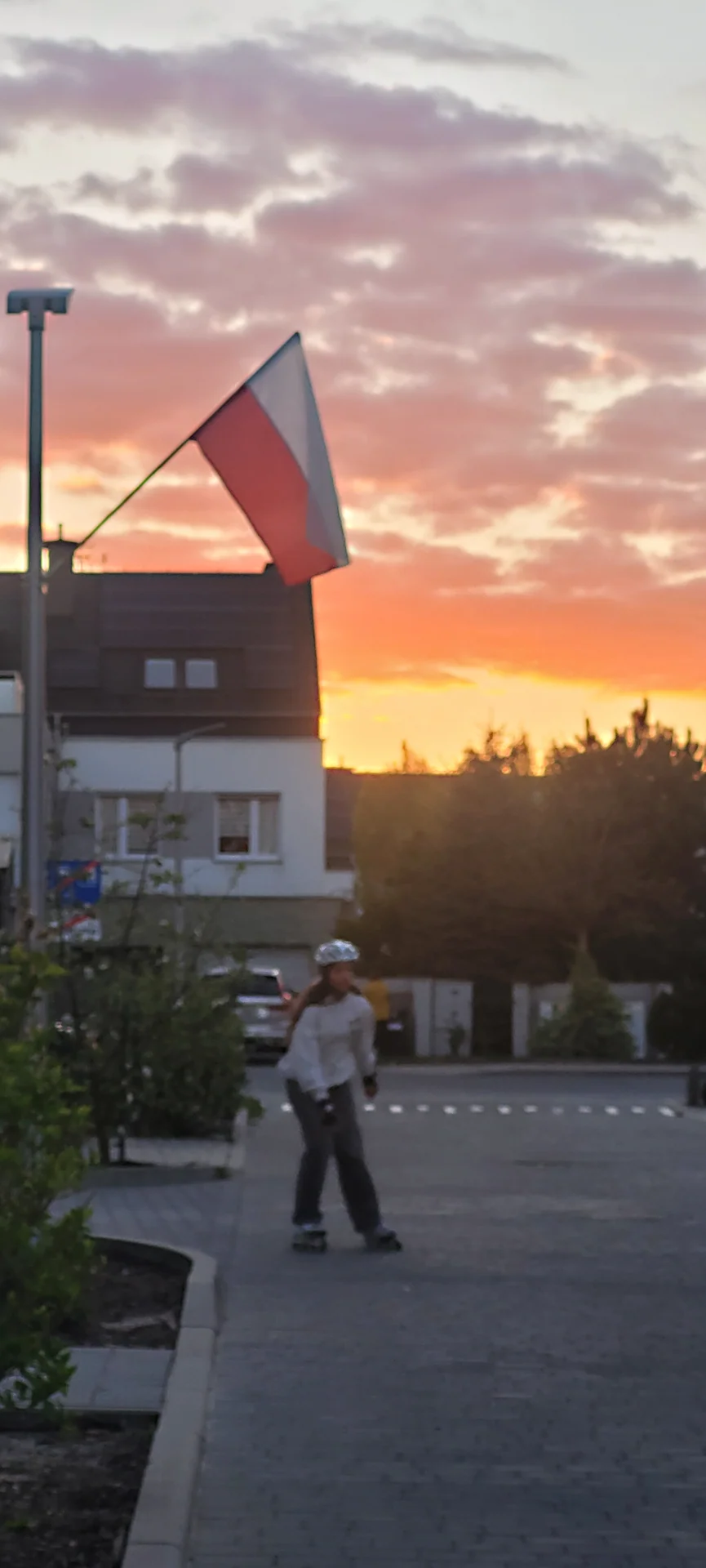 Osiedle o zachodzie słońca